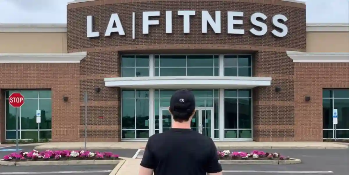 Does LA Fitness have a franchise